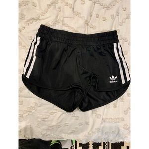 Short adidas athletic shorts